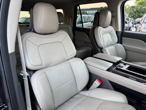 Used 2022 Lincoln Navigator L Reserve AWD/4WD image 24