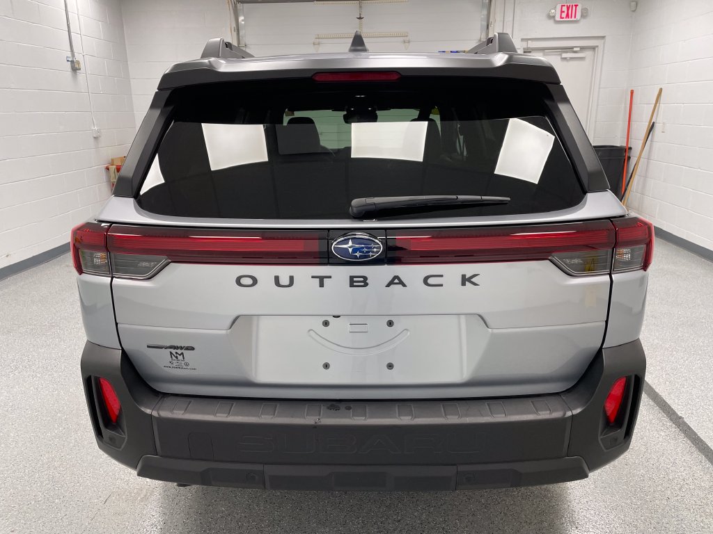 Used 2026 Subaru Outback Premium AWD/4WD image 9