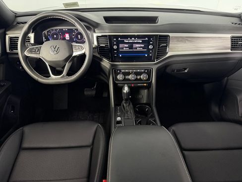 Used 2023 Volkswagen Atlas Cross Sport SE FWD image 13