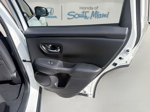 Certified 2024 Honda HR-V LX image 30