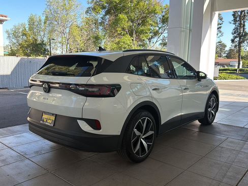Certified 2023 Volkswagen ID.4 Pro S image 5