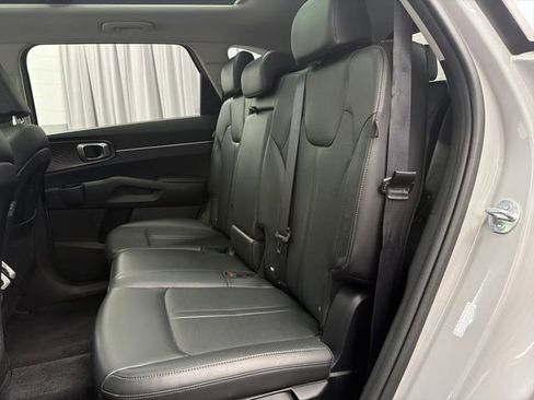 Certified 2024 Kia Sorento S w/ Panoramic Sunroof Package FWD image 23
