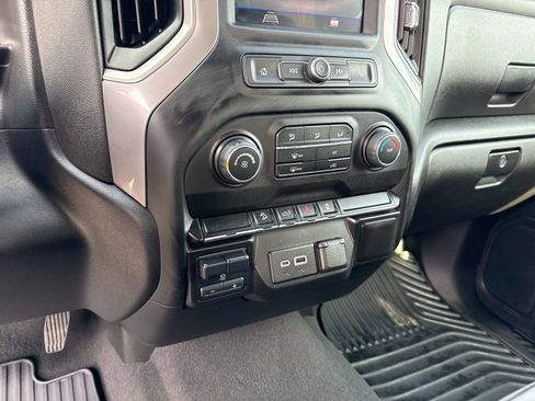 Used 2021 Chevrolet Silverado 1500 Custom Trail Boss w/ LPO, Dark Essentials Package image 25