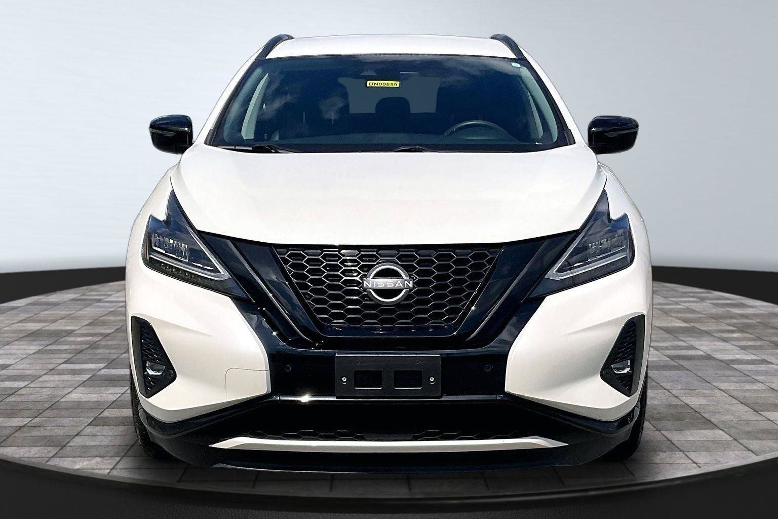 Used 2024 Nissan Murano SV w/ SV Midnight Edition Package AWD/4WD image 2