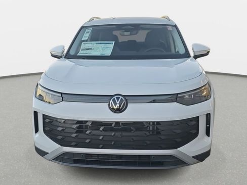 New 2026 Volkswagen Tiguan SE AWD/4WD image 2