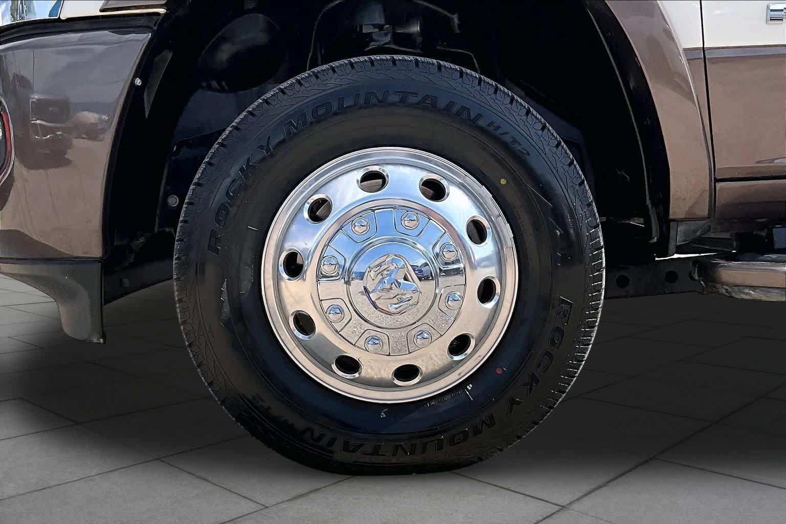 Used 2024 RAM 3500 Limited w/ Safety Group AWD/4WD image 11