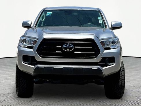 Used 2021 Toyota Tacoma SR AWD/4WD image 2
