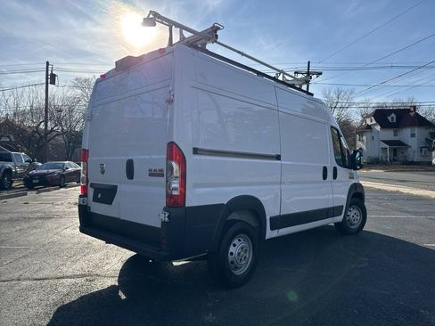 Used 2018 RAM ProMaster 2500 w/ Interior Convenience Group FWD image 3