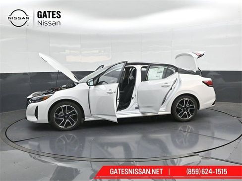 New 2025 Nissan Sentra SR image 57