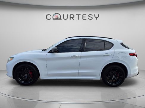 Used 2020 Alfa Romeo Stelvio Ti w/ Nero Edizione AWD/4WD image 2