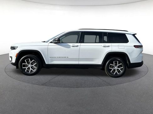 Certified 2025 Jeep Grand Cherokee L Limited AWD/4WD image 2