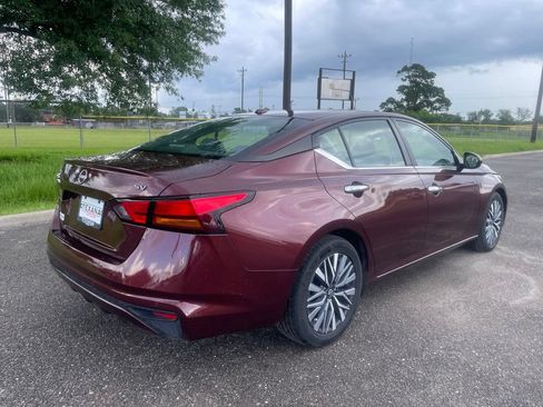 Used 2023 Nissan Altima 2.5 SV FWD image 8