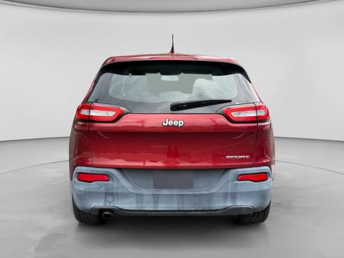 Used 2014 Jeep Cherokee Sport FWD image 4
