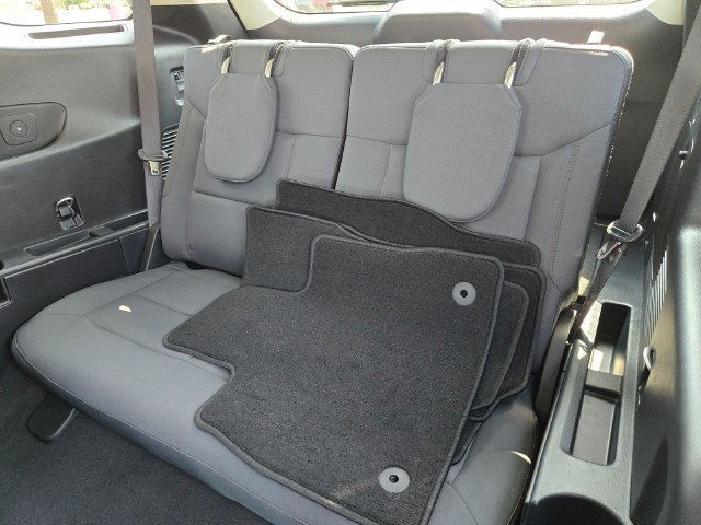 New 2026 Ford Explorer Active RWD image 9