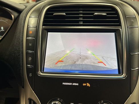 Used 2020 Lincoln Nautilus Standard w/ Equipment Group 101A image 20