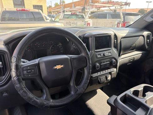 Used 2022 Chevrolet Silverado 1500 Custom RWD image 8