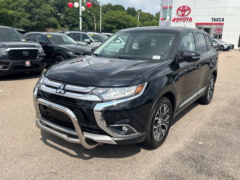 Used 2016 Mitsubishi Outlander SE AWD/4WD image 3