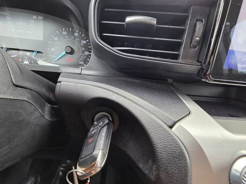 Used 2022 Ford Explorer 2WD image 16