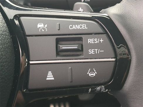 Used 2023 Honda Civic Sport image 25