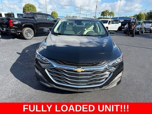 Used 2024 Chevrolet Malibu LT FWD image 2