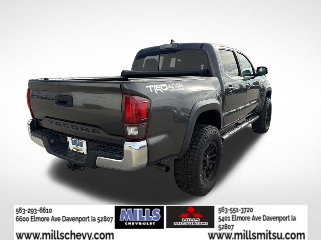Used 2018 Toyota Tacoma TRD Off-Road AWD/4WD image 5