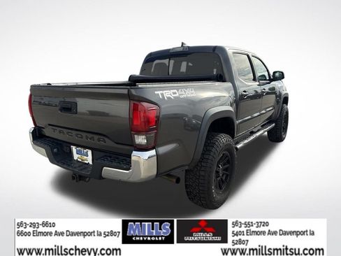 Used 2018 Toyota Tacoma TRD Off-Road AWD/4WD image 5