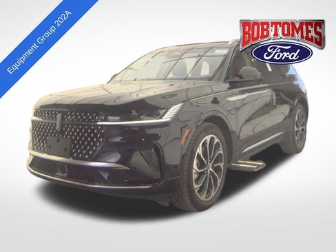 Used 2024 Lincoln Nautilus Reserve w/ Equipment Group 202A image 1