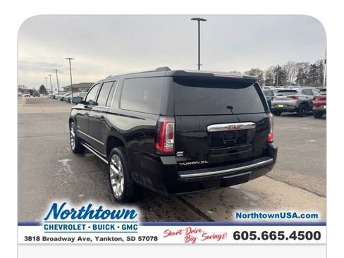 Used 2019 GMC Yukon XL Denali image 14