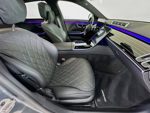 Used 2025 Mercedes-Benz S 580 4MATIC Sedan image 31