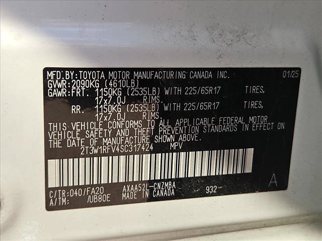 Used 2025 Toyota RAV4 XLE FWD image 24