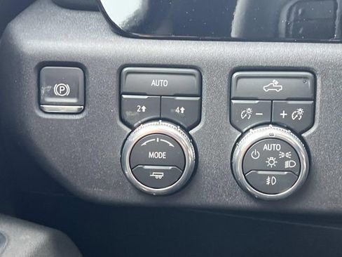New 2026 GMC Sierra 1500 Elevation image 26