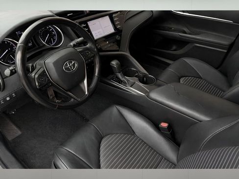 Used 2019 Toyota Camry SE image 13