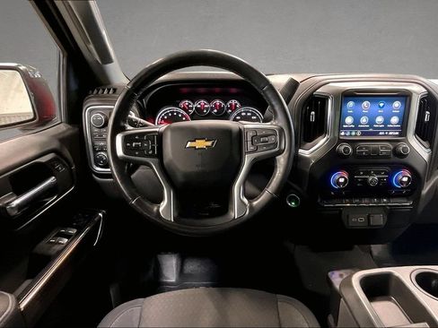 Used 2021 Chevrolet Silverado 1500 LT AWD/4WD image 9