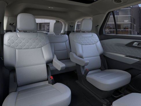 New 2026 Ford Explorer Platinum w/ LUX Leather Package AWD/4WD image 11