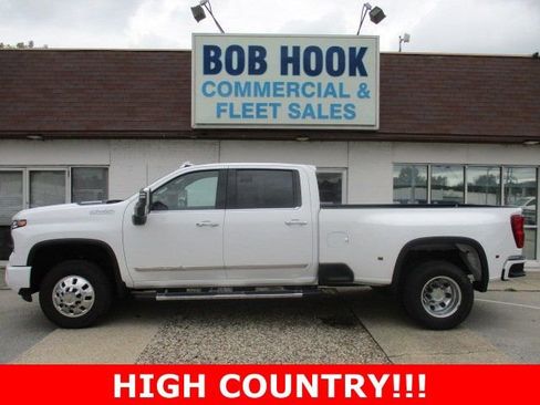 Used 2024 Chevrolet Silverado 3500 High Country w/ High Country Premium Package image 31