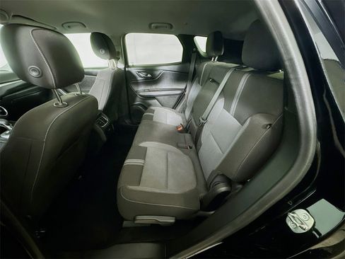 Used 2023 Chevrolet Blazer LT image 14