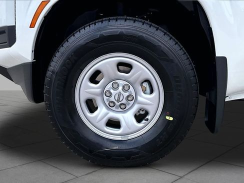 New 2026 Nissan Frontier S w/ Tow Package AWD/4WD image 11
