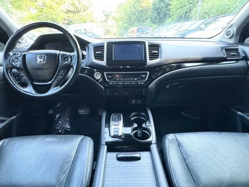 Used 2016 Honda Pilot Elite image 16