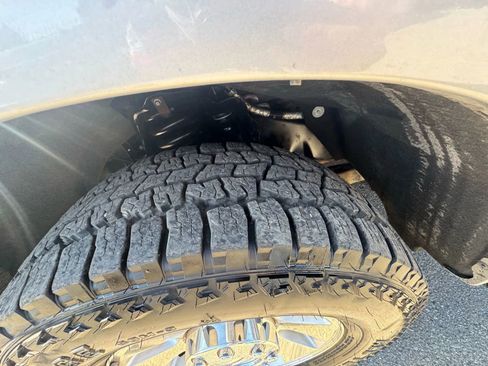 Used 2009 Ford F250 Lariat image 12