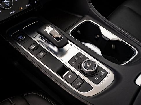 Used 2025 INFINITI QX60 Sensory image 32