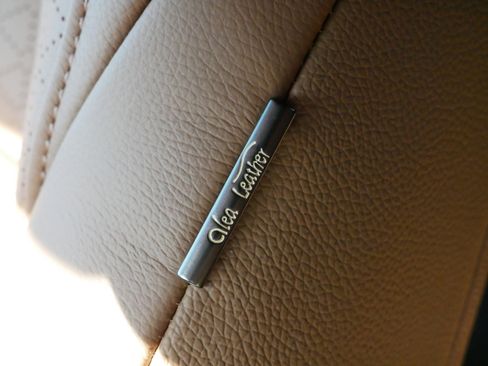 Certified 2025 Toyota 4Runner TRD Off-Road image 34