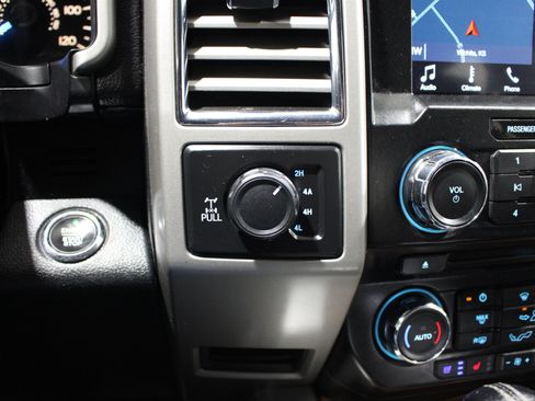 Used 2016 Ford F150 Lariat w/ Equipment Group 501A Mid AWD/4WD image 17