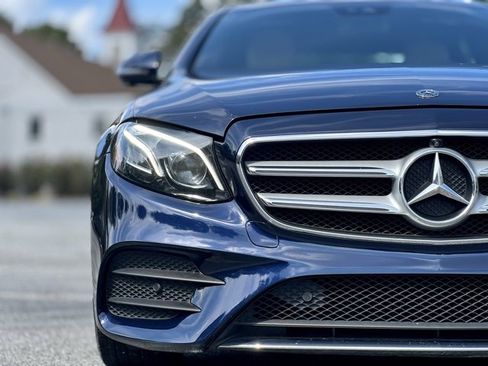 Used 2020 Mercedes-Benz E 350 4MATIC Sedan image 5