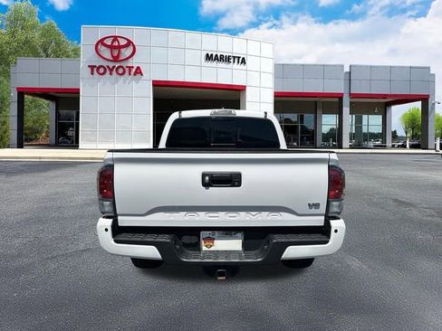 Certified 2022 Toyota Tacoma TRD Off-Road w/ Technology Package image 28