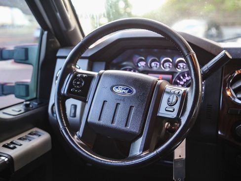 Used 2013 Ford F450 Lariat w/ Lariat Ultimate Pkg image 18