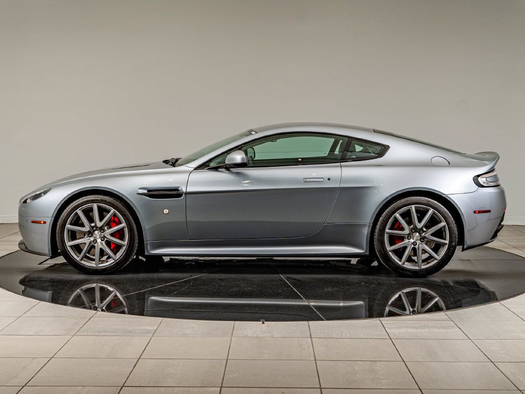 Used 2015 Aston Martin V8 Vantage GT RWD image 8