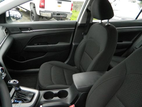 Used 2019 Hyundai Elantra SEL w/ Cargo Package image 13