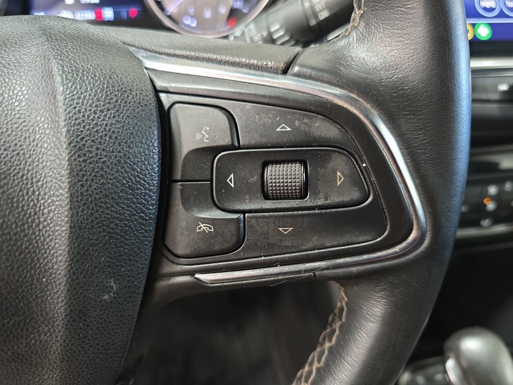 Used 2023 Buick Encore GX Preferred w/ Cold Weather Comfort Package AWD/4WD image 17