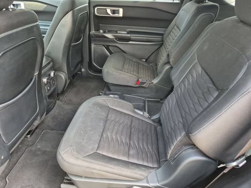 Used 2020 Ford Explorer XLT RWD image 19