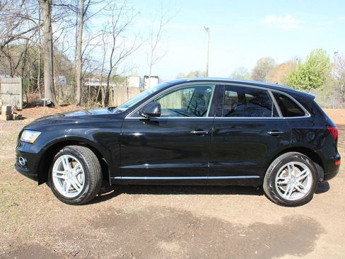 Used 2016 Audi Q5 2.0T Premium Plus w/ Technology Package image 12